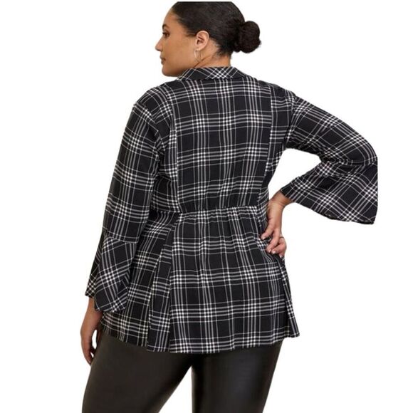 torrid Fit & Flare Black Button Up Shirt Size L (0) - Picture 4 of 11